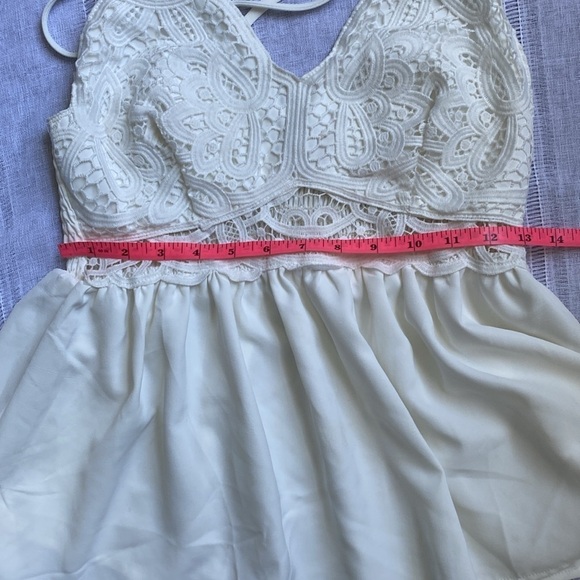 Willow and Root White Crochet Peplum Tank Top. - Picture 9 of 12